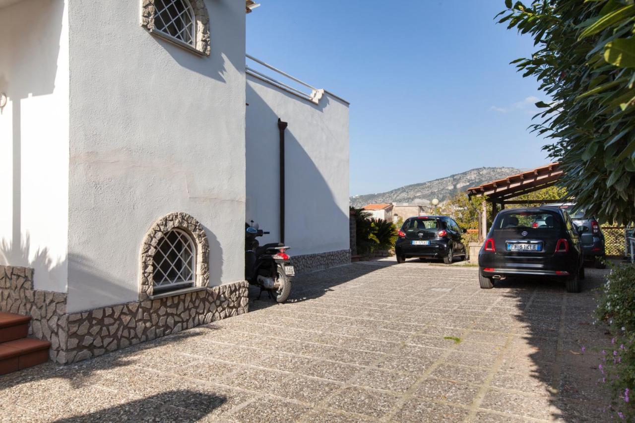 Shanti Home - Restaurant Di Aversano Salvatore Sorrent Exterior foto